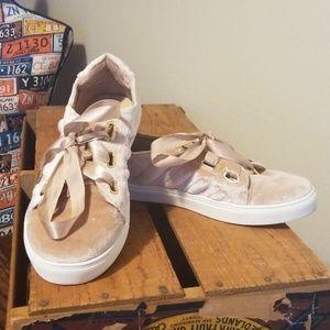 Pink velour tennis shoes